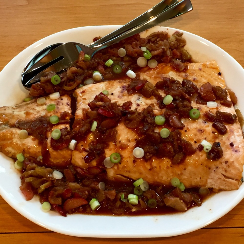 Baked Salmon With Ginger Rhubarb